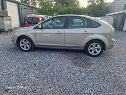 Groen Gebruikt 2009 Ford Focus Titanium Hatchback | € 2.200 (Eerlijke prijs)