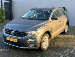Grijs Gebruikt 2018 VW T-Roc Style SUV | € 21.200 (Goede deal)