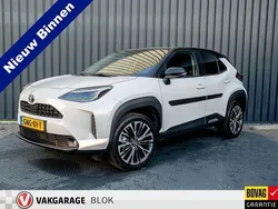 Wit Gebruikt 2022 Toyota Yaris Cross Executive SUV | € 28.745 (Eerlijke prijs)