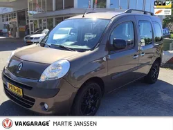 Bruin Gebruikt 2013 Renault Kangoo Expression MPV | € 7.450 (Iets duurder)