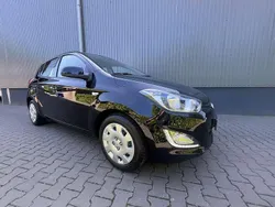 Zwart Gebruikt 2013 Hyundai i20 MPV | € 5.250
