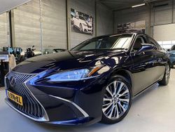 Blauw Gebruikt 2021 Lexus ES300 Business Edition Sedan | € 34.950