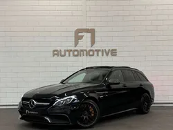 Zwart, metallic lak Gebruikt 2017 Mercedes C63 AMG AMG Stationwagen | € 58.900 (Iets duurder)