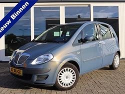 Grijs Gebruikt 2007 Lancia Musa MPV | € 1.750 (Goede deal)