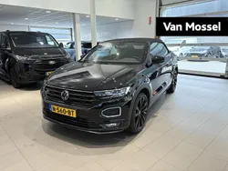 Zwart Gebruikt 2021 VW T-Roc Cabriolet R-line Cabriolet | € 31.845 (Goede deal)