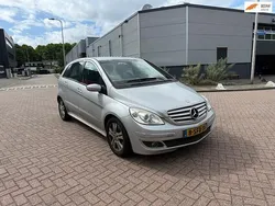 Grijs Gebruikt 2006 Mercedes B180 MPV | € 950