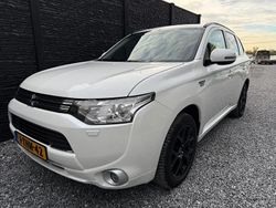 Wit Gebruikt 2014 Mitsubishi Outlander P-HEV Instyle SUV | € 6.250 (Duur)