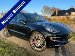 Zwart Gebruikt 2014 Porsche Macan Turbo Sport SUV | € 32.945 (Eerlijke prijs)
