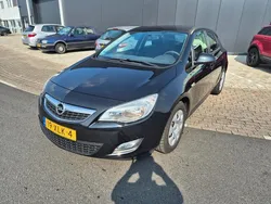 Zwart Gebruikt 2012 Opel Astra Edition Hatchback | € 2.999 (Eerlijke prijs)