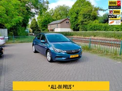 Blauw Gebruikt 2016 Opel Astra Edition Hatchback | € 9.950 (Iets duurder)