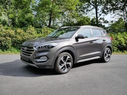 Grijs Gebruikt 2018 Hyundai Tucson Premium SUV | € 23.950 (Eerlijke prijs)