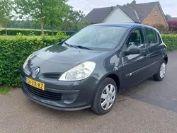 Grijs Gebruikt 2007 Renault Clio II Authentique Hatchback | € 1.495 (Goede deal)