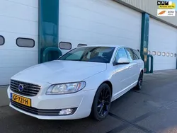 Wit, metallic lak Gebruikt 2015 Volvo V70 Stationwagen | € 10.925 (Iets duurder)