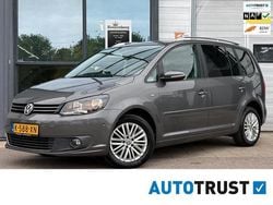 Grijs Gebruikt 2015 VW Touran Highline MPV | € 10.750 (Goede deal)