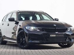 Zwart Gebruikt 2021 BMW 330e Stationwagen | € 33.950 (Goede deal)