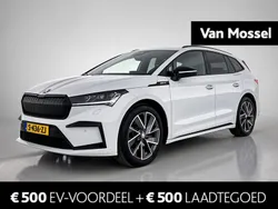 Wit, metallic lak Gebruikt 2022 Skoda Enyaq iV SportLine SUV | € 33.900 (Eerlijke prijs)