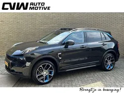 Zwart, metallic lak Gebruikt 2022 Lynk & Co 01 SUV | € 22.900 (Goede deal)