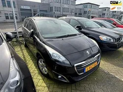 Zwart Gebruikt 2016 Peugeot 5008 MPV | € 6.500 (Goede deal)