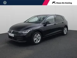 Zwart Gebruikt 2024 VW Golf VIII Edition Hatchback | € 31.440 (Eerlijke prijs)