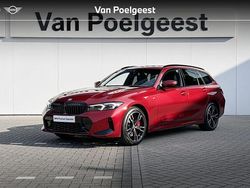Rood Gebruikt 2024 BMW 330 M Sport Stationwagen | € 48.900 (Eerlijke prijs)