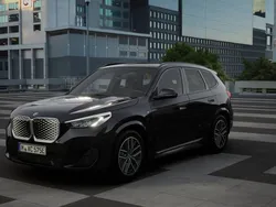 Saphirschwarz Nieuw 2025 BMW iX1 M Sport SUV | € 54.123 (Super prijs)