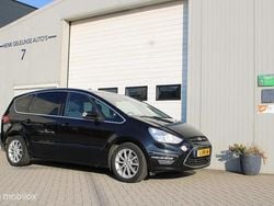 Zwart Gebruikt 2013 Ford S-MAX Platinum MPV | € 13.450 (Iets duurder)