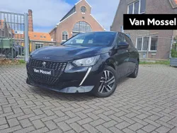 Zwart Gebruikt 2022 Peugeot 208 Allure Hatchback | € 16.940 (Eerlijke prijs)