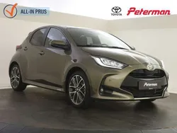 , metallic lak Gebruikt 2024 Toyota Yaris Hybrid Executive Hatchback | € 28.899 (Super prijs)