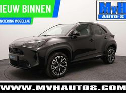 Zwart Gebruikt 2025 Toyota Yaris Cross Executive SUV | € 32.799 (Eerlijke prijs)