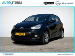 Zwart Gebruikt 2017 Hyundai i10 Comfort Hatchback | € 8.798 (Eerlijke prijs)
