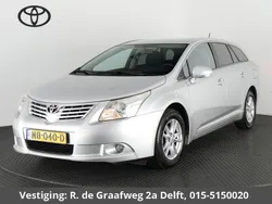 Grijs, metallic lak Gebruikt 2011 Toyota Avensis Business Edition Stationwagen | € 9.700 (Eerlijke prijs)