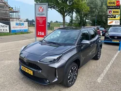 Grijs, metallic lak Nieuw 2025 Toyota Yaris Cross SUV | € 31.900 (Eerlijke prijs)