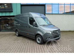 Grijs Gebruikt 2023 Mercedes Sprinter Van | € 51.500