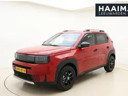 Rood Nieuw 2025 Fiat Panda Icon Hatchback | € 25.950 (Eerlijke prijs)