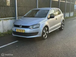 Grijs Gebruikt 2009 VW Polo Hatchback | € 3.999 (Iets duurder)