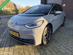Grijs Gebruikt 2020 VW ID.3 Hatchback | € 14.950 (Eerlijke prijs)
