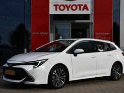 Wit Gebruikt 2024 Toyota Corolla Stationwagen | € 31.499 (Iets duurder)
