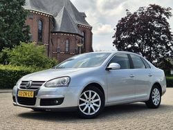 Grijs Gebruikt 2008 VW Jetta Comfortline Sedan | € 1.299 (Super prijs)