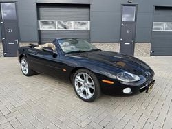 Zwart Gebruikt 2004 Jaguar XK8 Cabriolet | € 24.950 (Goede deal)