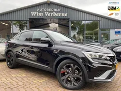 Zwart Gebruikt 2022 Renault Arkana R.S. SUV | € 27.950 (Iets duurder)