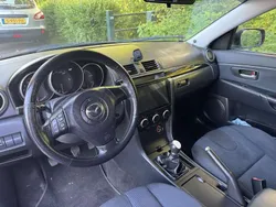 Gebruikt 2004 Mazda 3 Exclusive Sedan | € 1.900