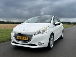 Wit Gebruikt 2012 Peugeot 208 Hatchback | € 4.650 (Goede deal)