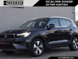 Zwart Gebruikt 2022 Volvo XC40 Core SUV | € 26.950 (Super prijs)