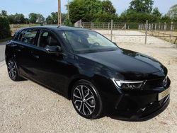 Zwart Gebruikt 2022 Opel Astra Hatchback | € 23.490 (Iets duurder)