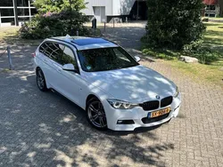 Wit Gebruikt 2018 BMW 318 M Sport Stationwagen | € 21.850 (Eerlijke prijs)