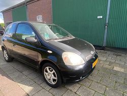 Zwart Gebruikt 2000 Toyota Yaris Sol Hatchback | € 1.250 (Eerlijke prijs)