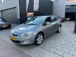 Grijs Gebruikt 2011 Opel Astra Edition Hatchback | € 1.499 (Super prijs)