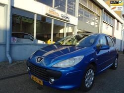 Blauw Gebruikt 2007 Peugeot 307 Hatchback | € 750 (Goede deal)