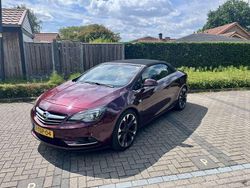 Rood Gebruikt 2014 Opel Cascada Edition Cabriolet | € 7.250 (Super prijs)