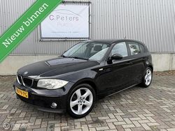 Zwart (metallic) Gebruikt 2005 BMW 116 Executive Hatchback | € 2.250 (Eerlijke prijs)